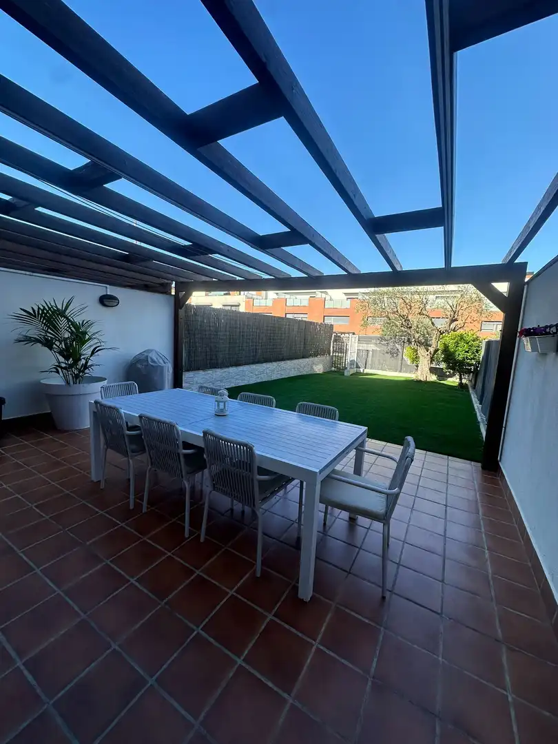 Casa adosada en venta