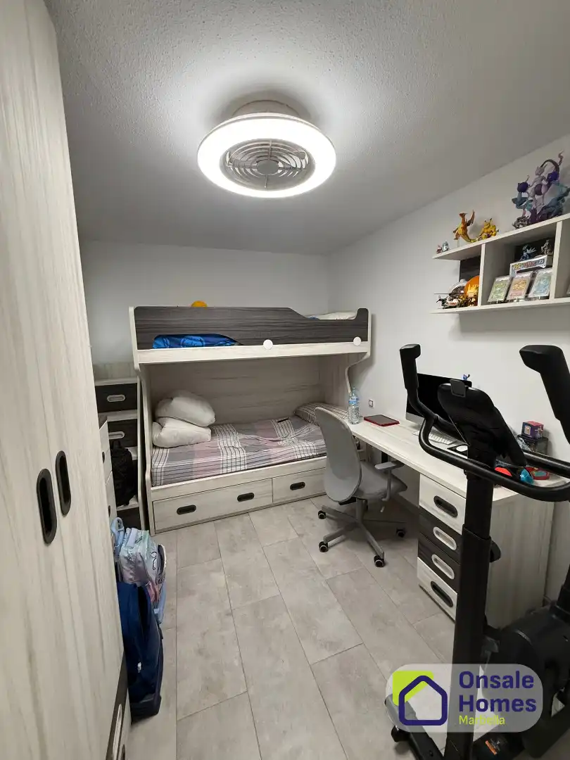 Piso en venta en Calle Juan XXIII, Divina Pastora