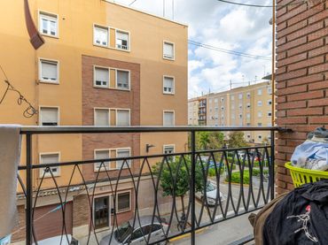 Apartament amb balcó en venda a CALLE RAMON MUNTANER