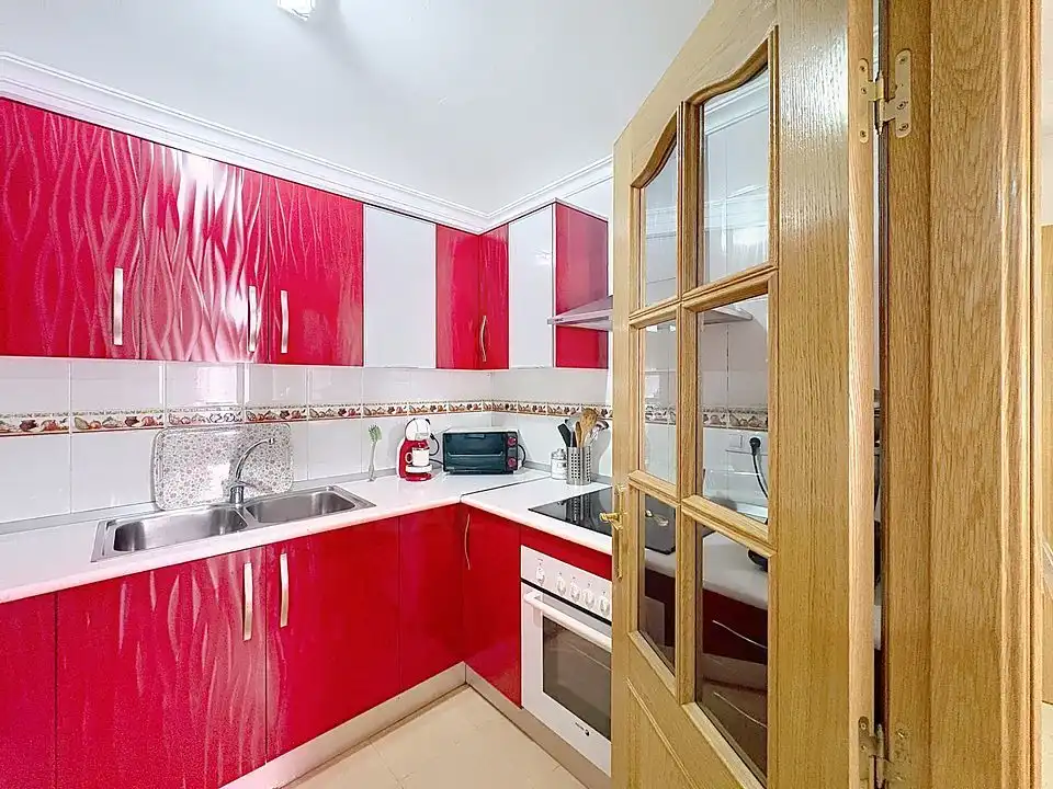 Cocina de Piso en venta en Pinos Puente con Aire acondicionado y Calefacción