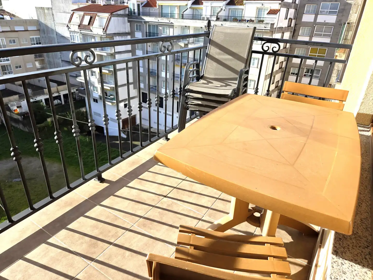 Terrasse von Wohnungen zur Miete in Sanxenxo mit Terrasse, Möbliert und Ofen