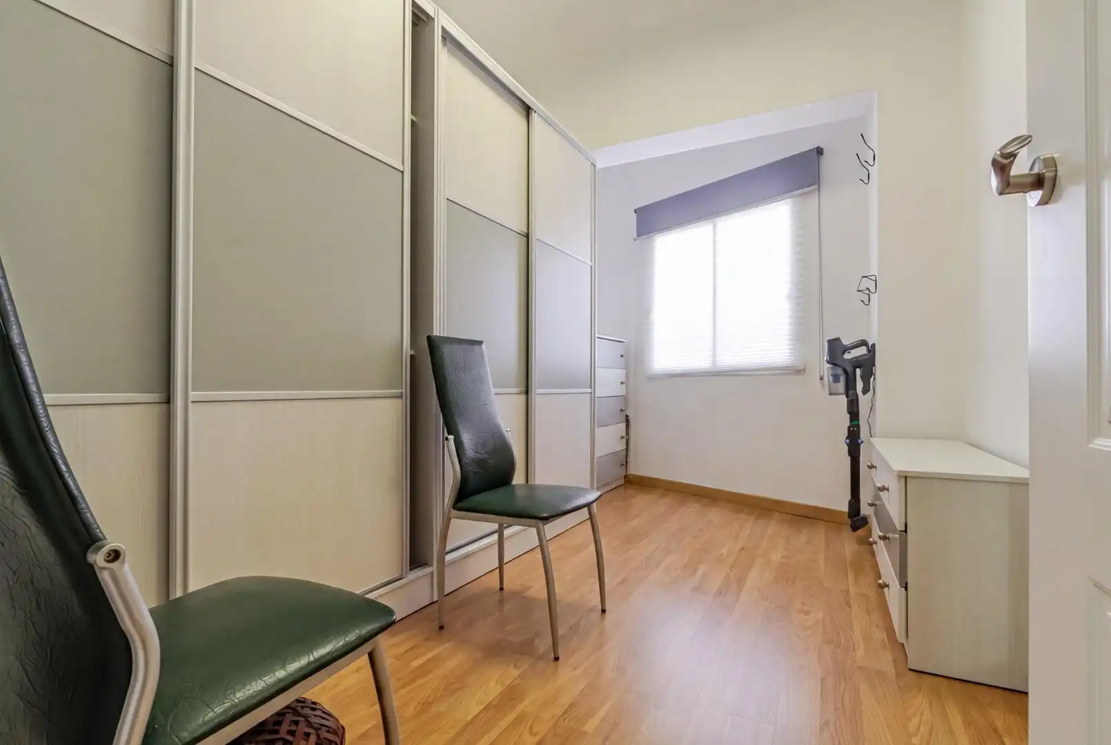 Schlafzimmer von Wohnung zum Verkauf in Las Palmas de Gran Canaria mit Parkett, Abstellraum und Möbliert