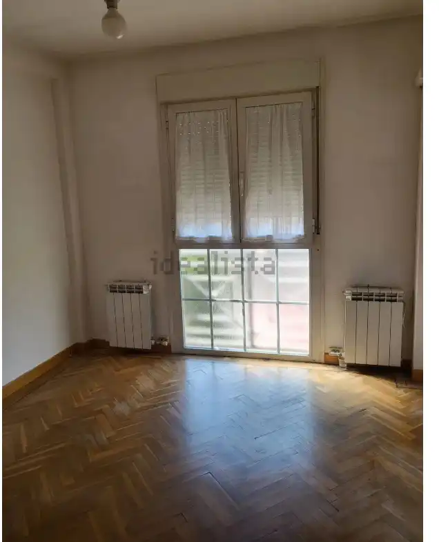 Dormitori de Casa adosada en venda en Villaviciosa de Odón amb Aire condicionat, Calefacció i Jardí privat