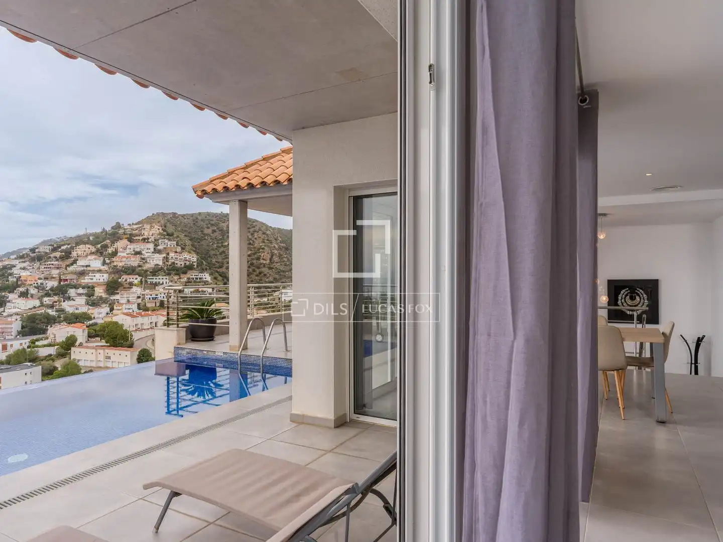 Terrace of Houses for sale in Roses  with Air Conditioner, Heating and Terrace