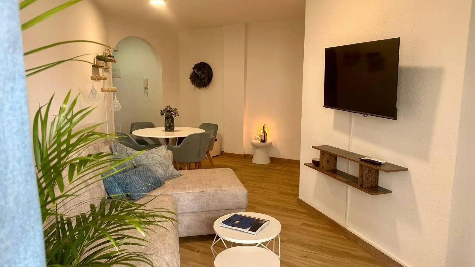 Apartment with pool for sale in Avenida CARLOTA ALEXANDRI, imagen 3