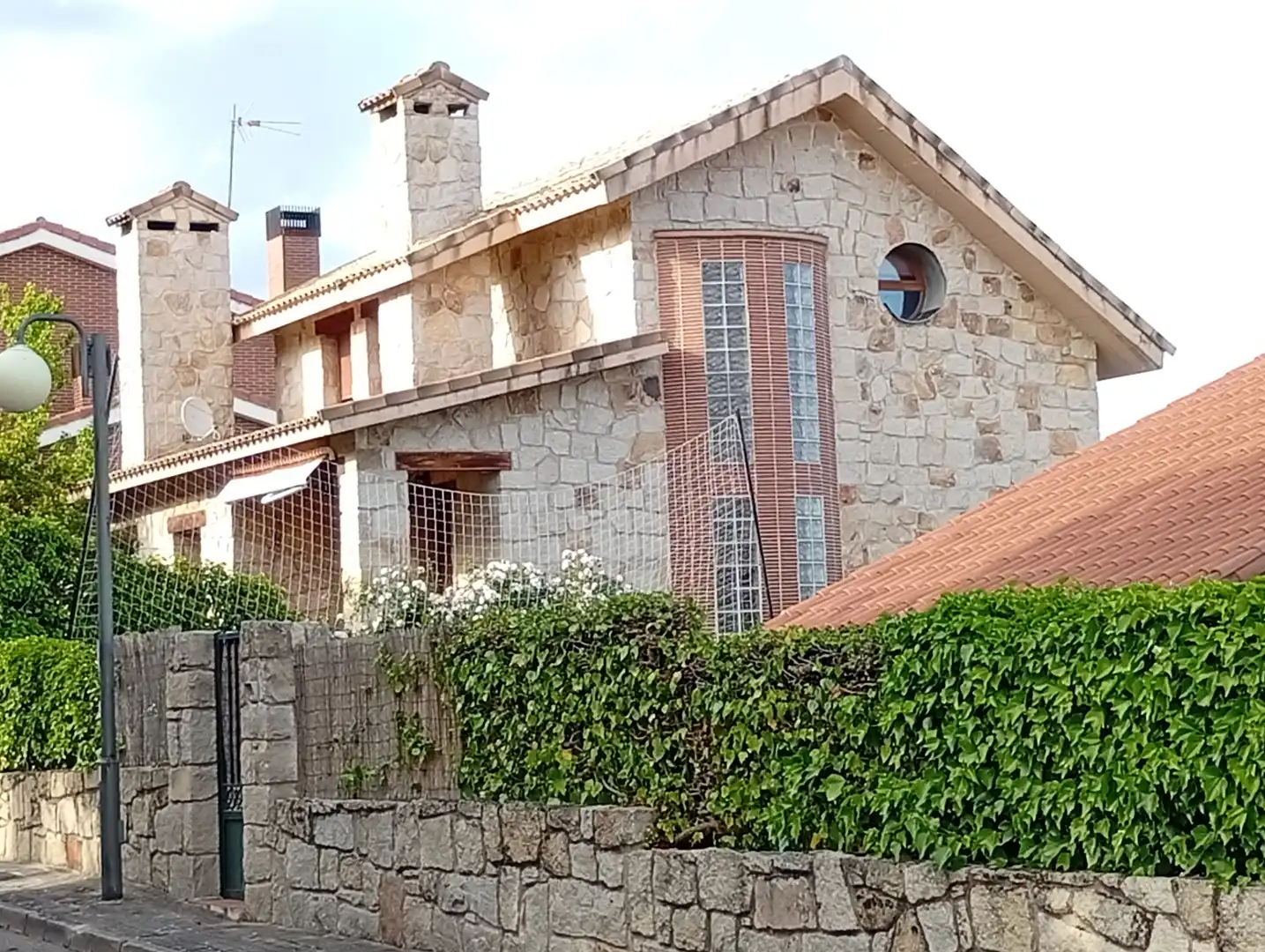Exterior view of Houses for sale in Guadalix de la Sierra  with Private garden, Terrace and Storage room