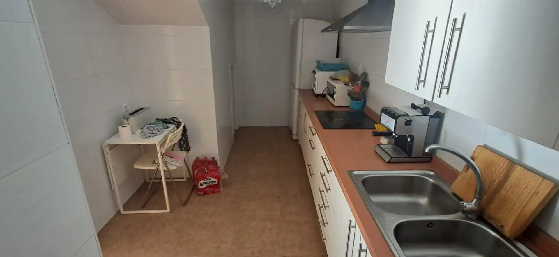 Cuina de Casa adosada en venda en Utrera amb Aire condicionat, Traster i Moblat
