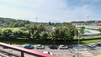 Vista exterior de Pis en venda en Getxo  amb Calefacció, Parquet i Terrassa