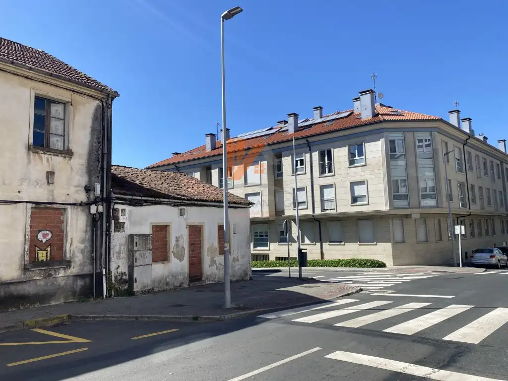 Vista exterior de Casa o xalet en venda en Santiago de Compostela 