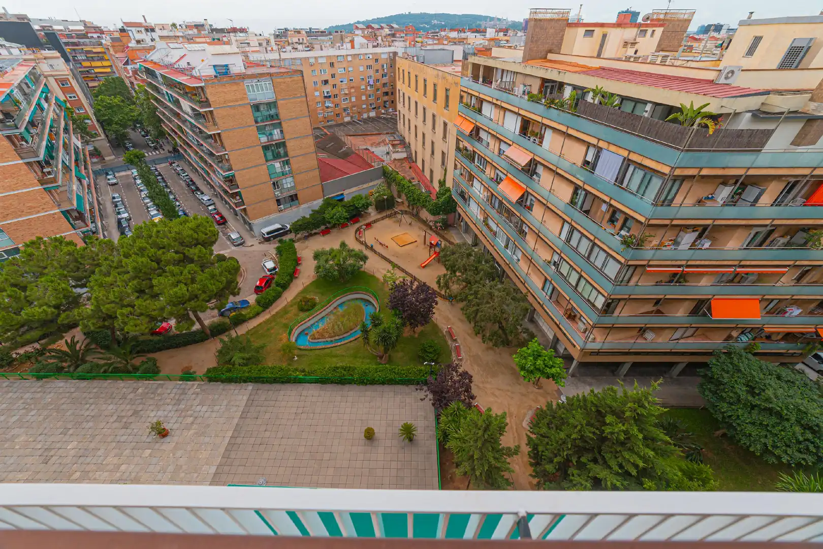 Vista exterior de Piso en venta en Barcelona con Aire acondicionado, Calefacción y Parquet