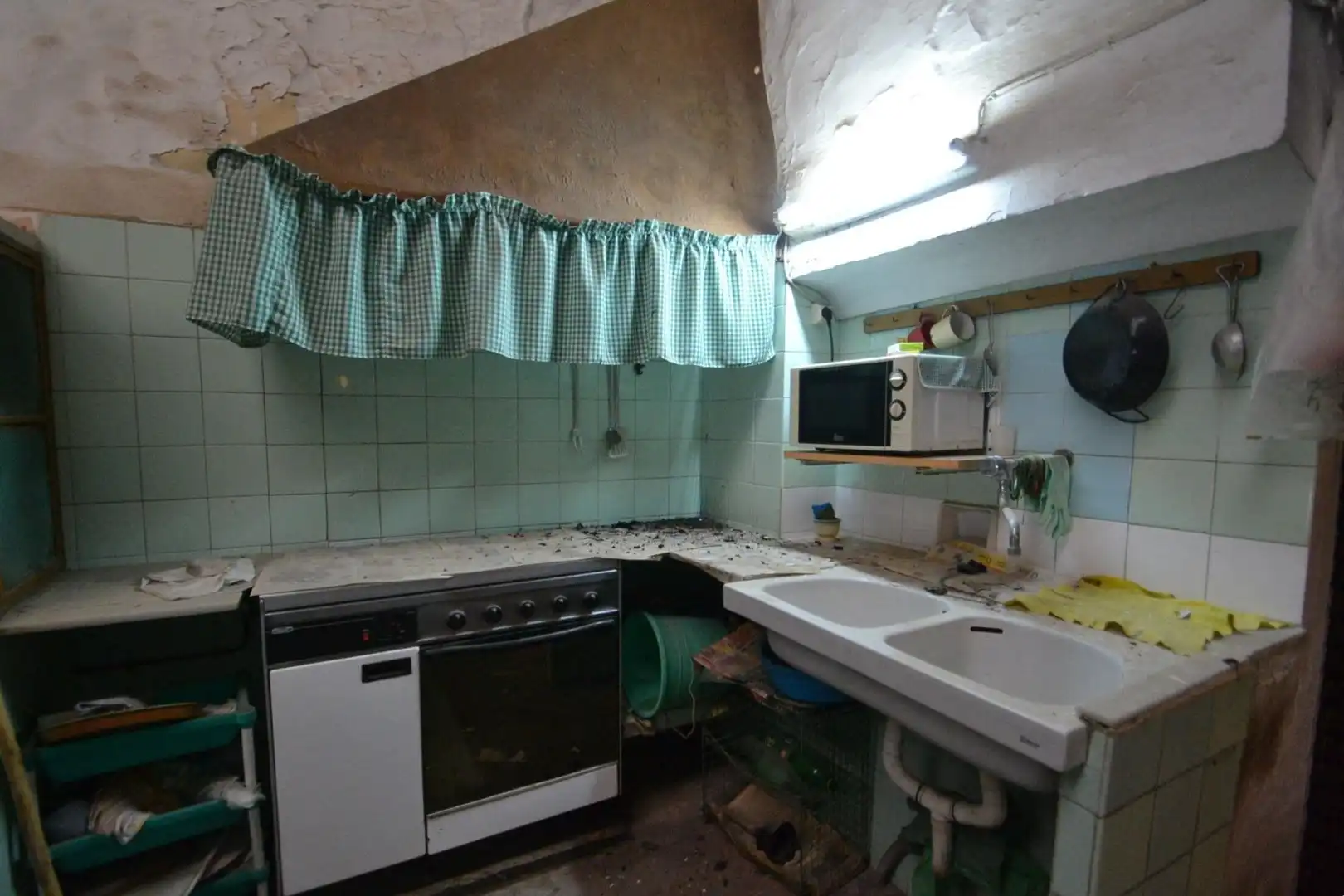 Küche von Einfamilien-Reihenhaus zum Verkauf in Ulldecona mit Terrasse, Abstellraum und Balkon