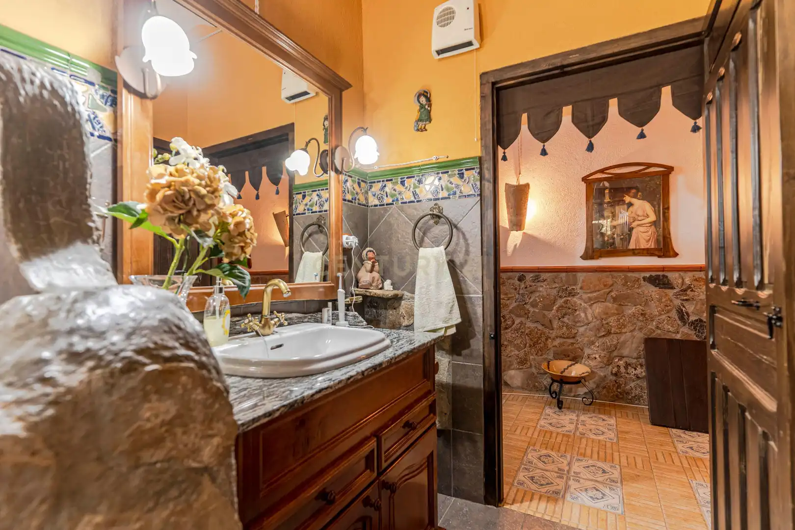 Baño de Casa o chalet en venta en Huelma con Jardín privado y Sauna