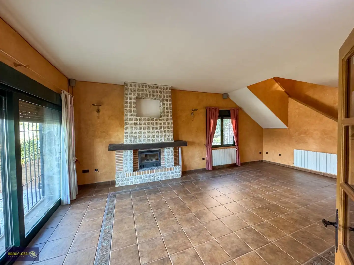Living room of Houses for sale in Navalafuente  with Heating, Private garden and Storage room
