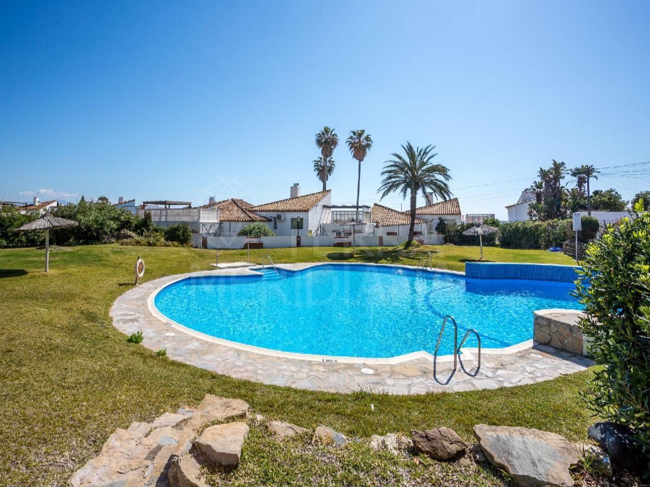 Swimming pool of Study for sale in Estepona  with Air Conditioner, Terrace and Swimming Pool