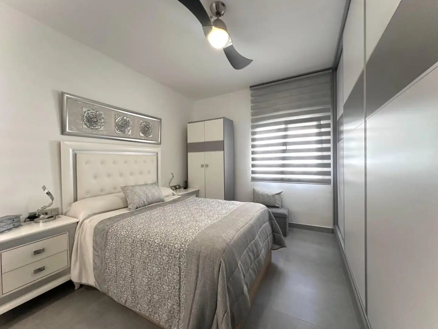 Habitación de Casa o chalet en venta en Churriana de la Vega con Aire acondicionado, Calefacción y Jardín privado