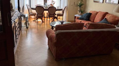 Foto 4 de Piso en venta en Costillares, Madrid Capital