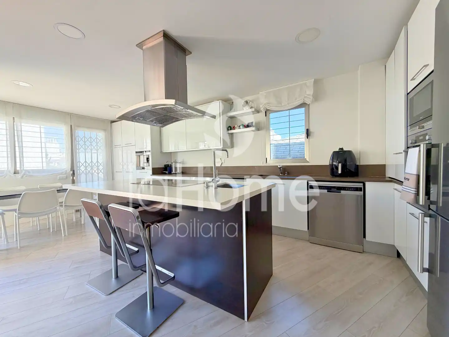Cocina de Casa o chalet en venta en Paterna con Aire acondicionado, Calefacción y Jardín privado