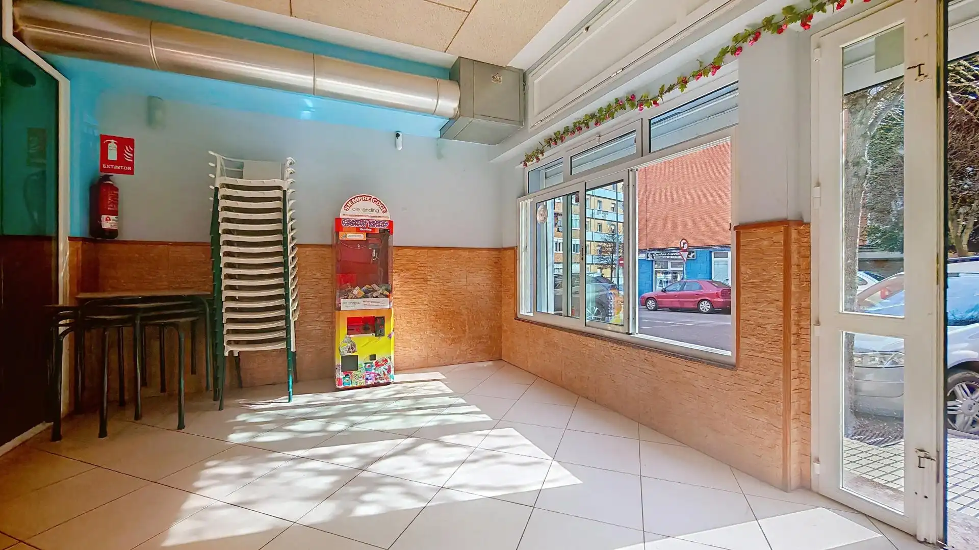 Local en venta en Pumarín