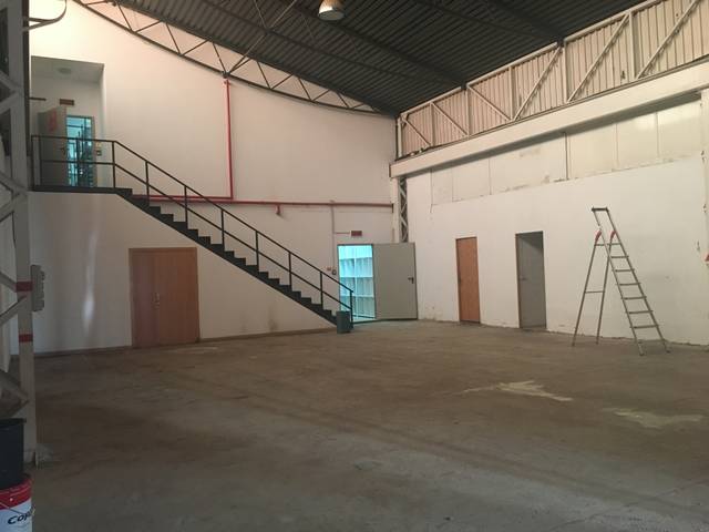 Nave industrial en Venta en Carrer de Herbés, 7A en Ensanche - Parque Santa Rosa