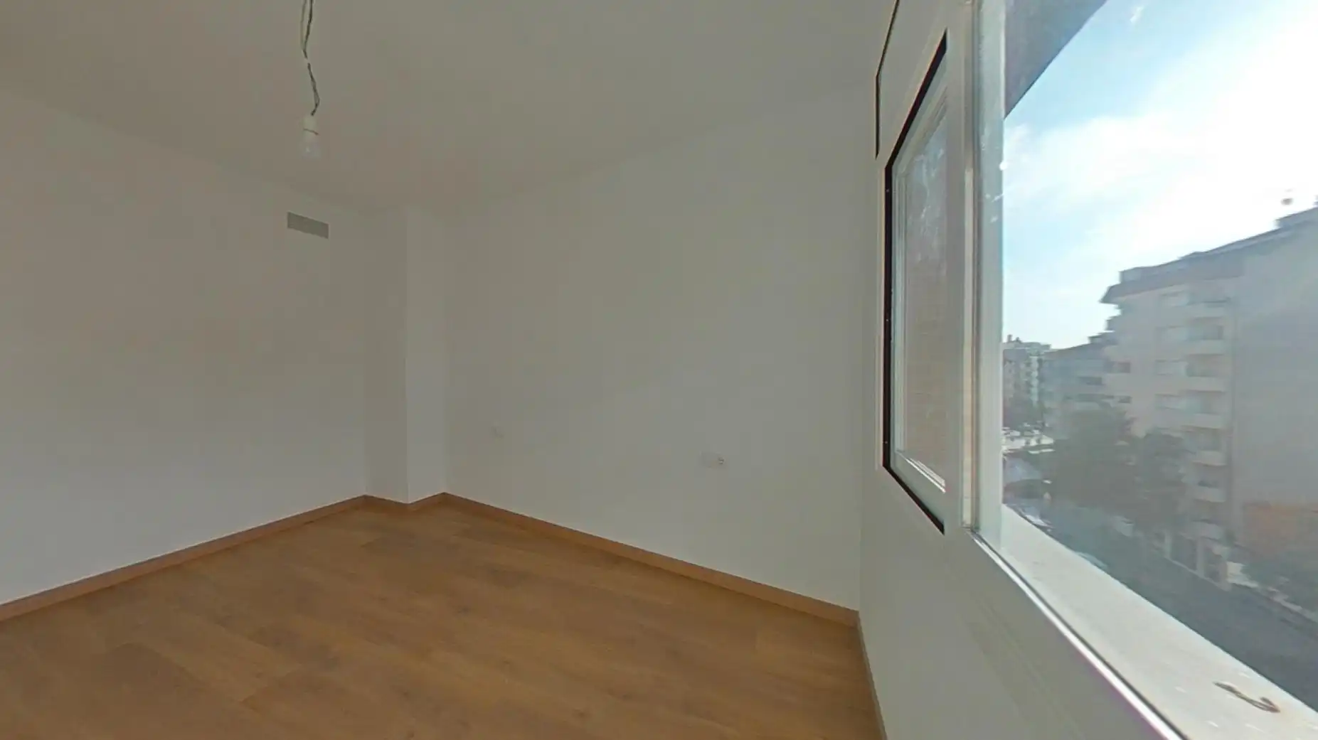 Piso en venta en Av Abat Marcet, Zona Esportiva