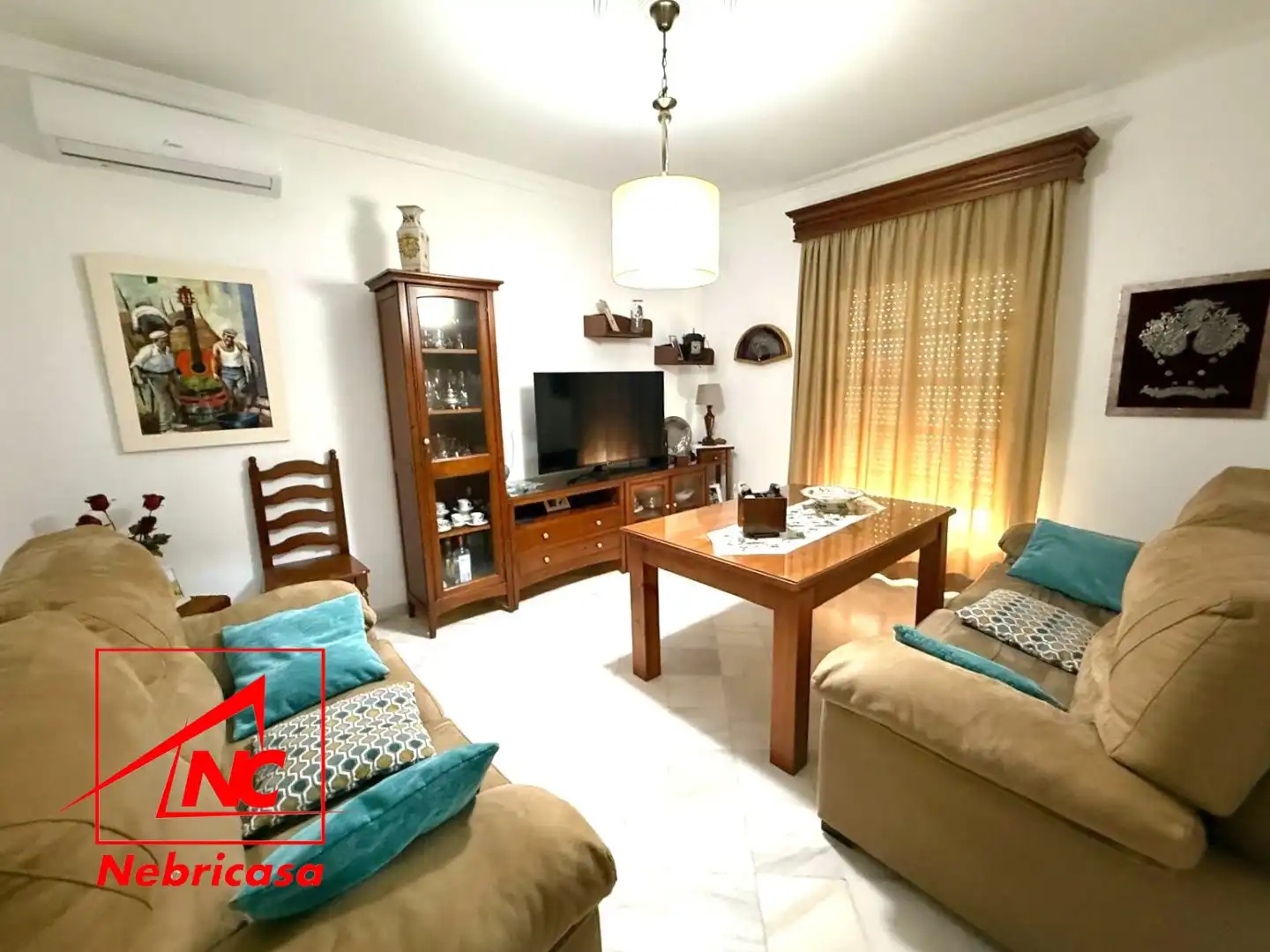 Sala de estar de Casa o chalet en venta en Lebrija con Aire acondicionado, Jardín privado y Terraza