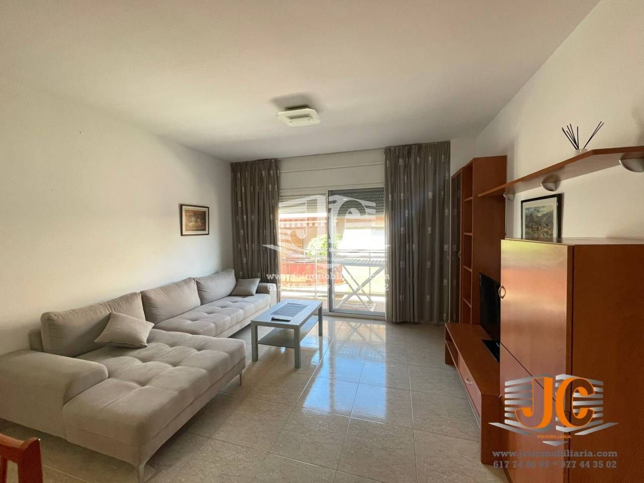 Living room of Flat to rent in Tortosa  with Air Conditioner, Terrace and Storage room