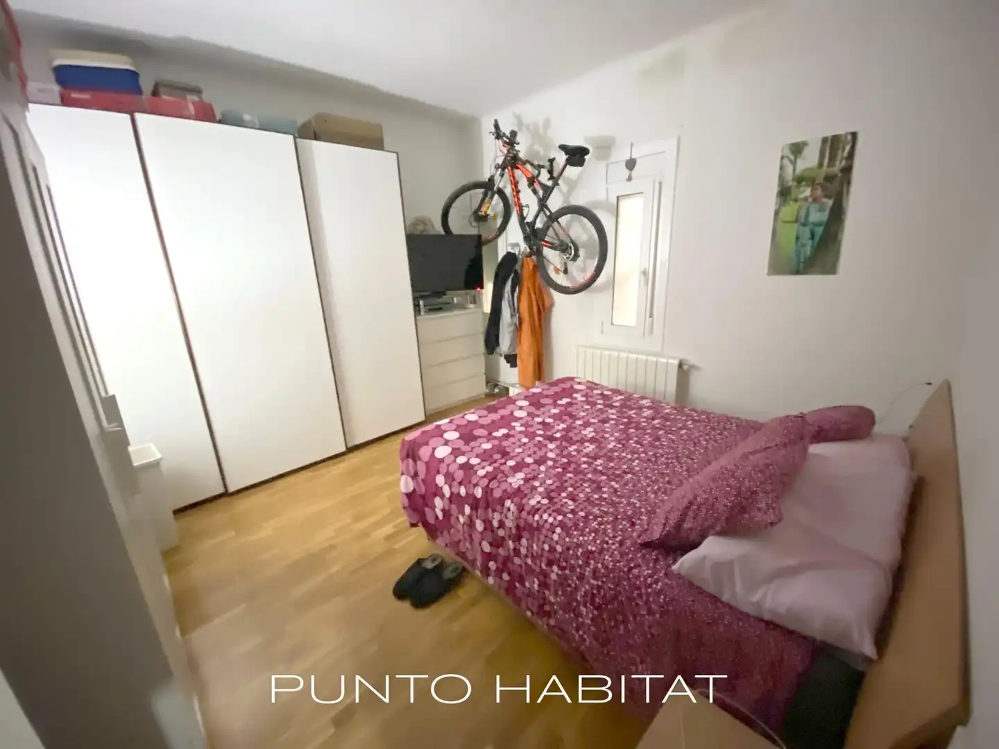 Schlafzimmer von Wohnung zum Verkauf in Barcelona mit Klimaanlage, Parkett und Terrasse