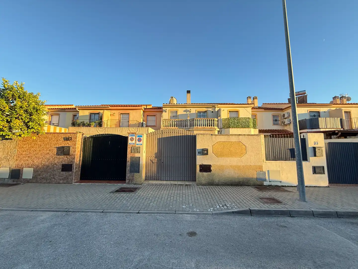 Detached homes for sale in Caballero Bonald - San José Obrero - Guadalcacín