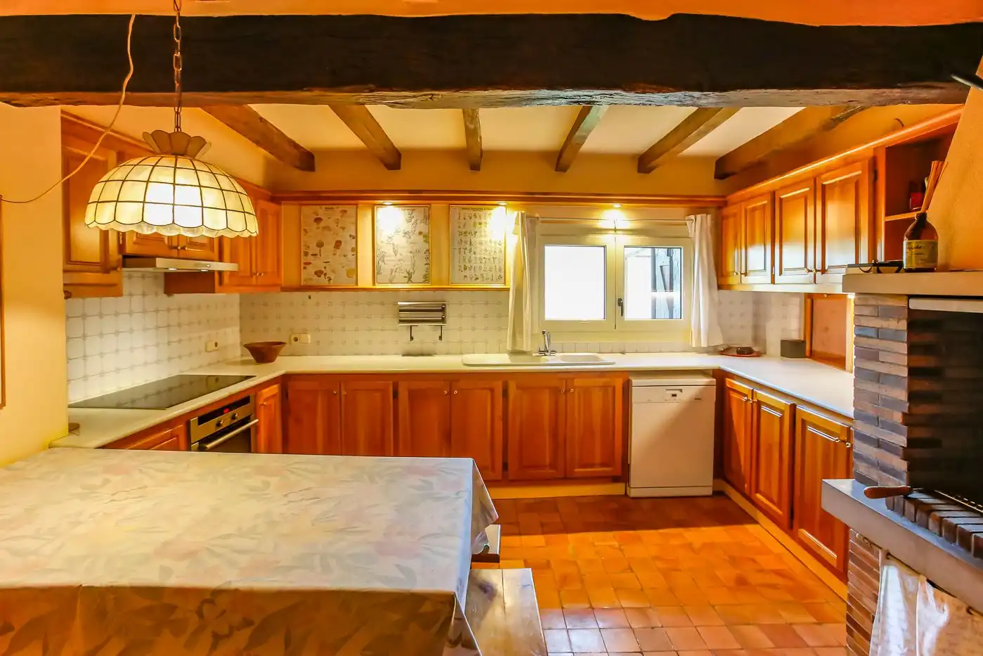 Cocina de Finca rústica en venta en Olot con Calefacción, Jardín privado y Terraza