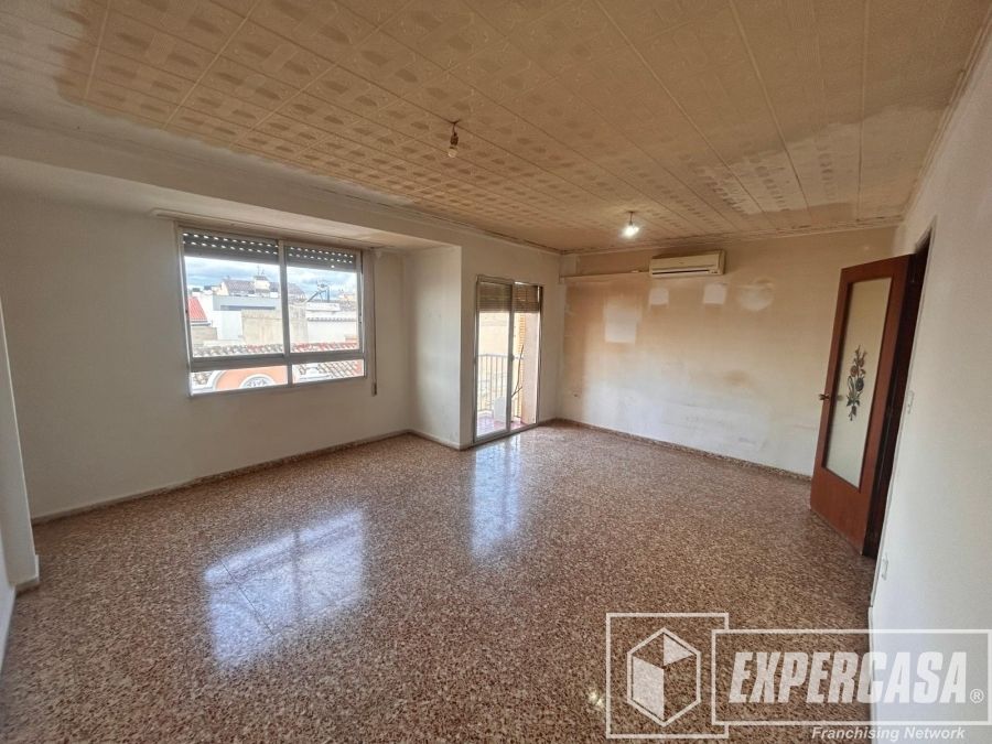 Flat for sale in Centre, Casc Urbà