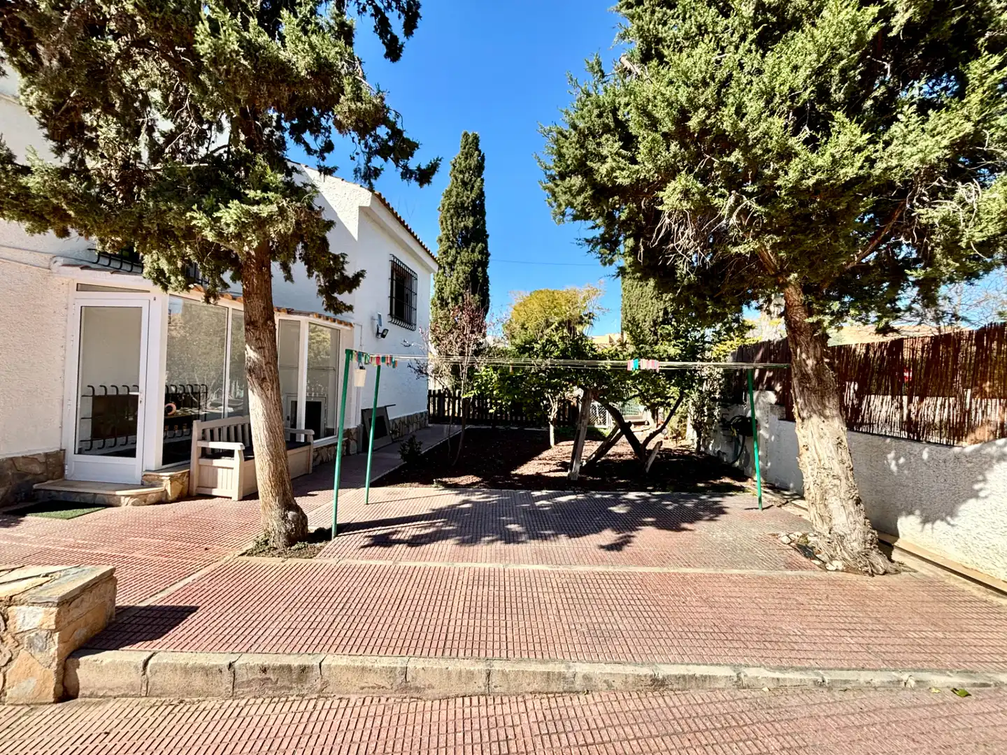 Vista exterior de Casa o xalet en venda en Mutxamel amb Aire condicionat, Jardí privat i Terrassa