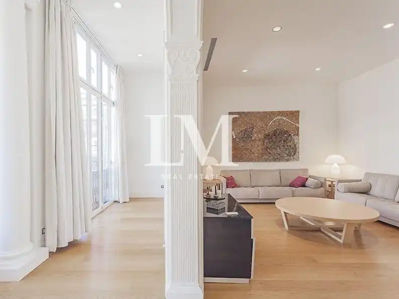 Apartament amb terrassa de lloguer a CORTS CATALANES, imagen 11