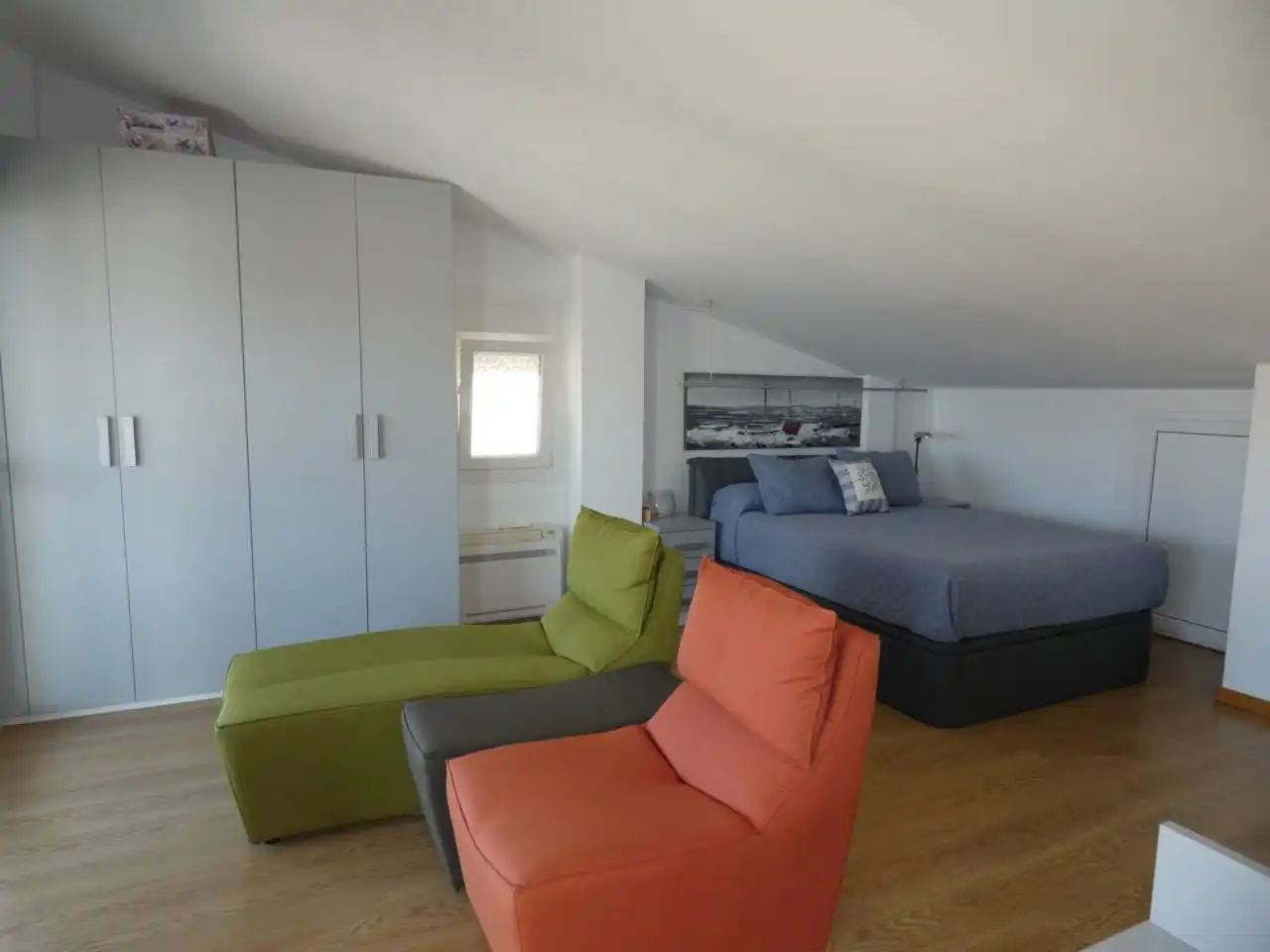 Schlafzimmer von Einfamilien-Reihenhaus zum Verkauf in Benicarló mit Klimaanlage, Heizung und Privatgarten