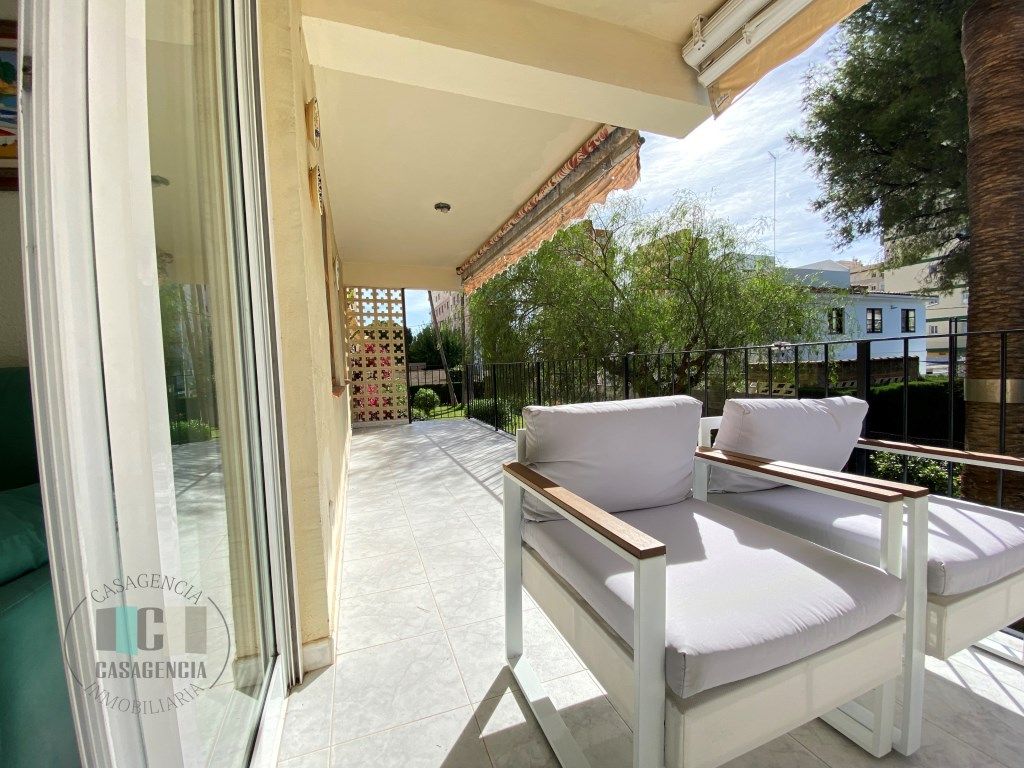 Terraza de Apartamento en venta en Benicasim / Benicàssim con Piscina