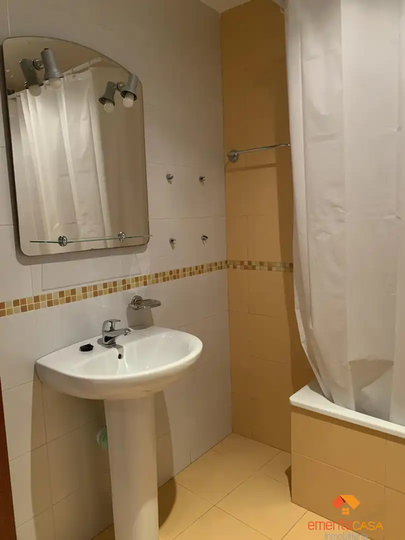 Bathroom of Flat for sale in Almendralejo  with Storage room and Balcony