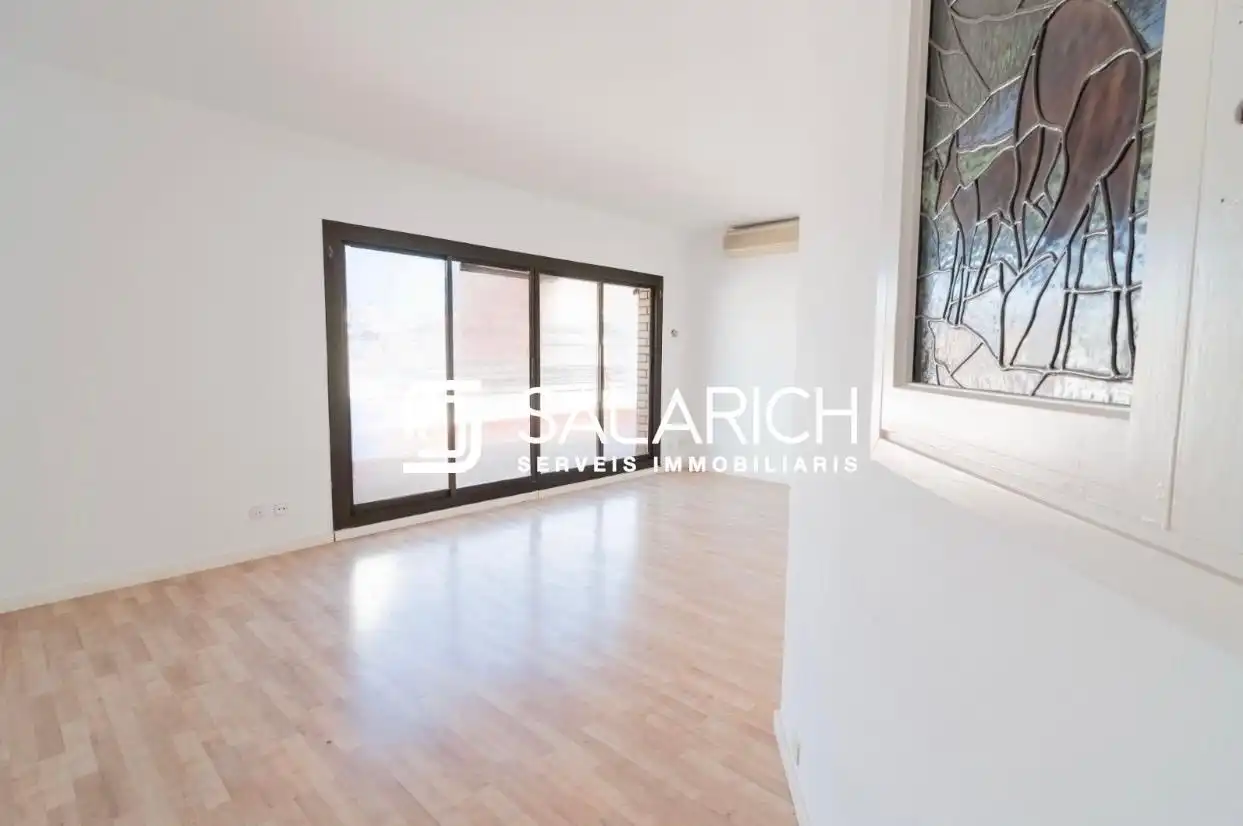 Habitación de Piso en venta en Barcelona con Aire acondicionado, Calefacción y Terraza