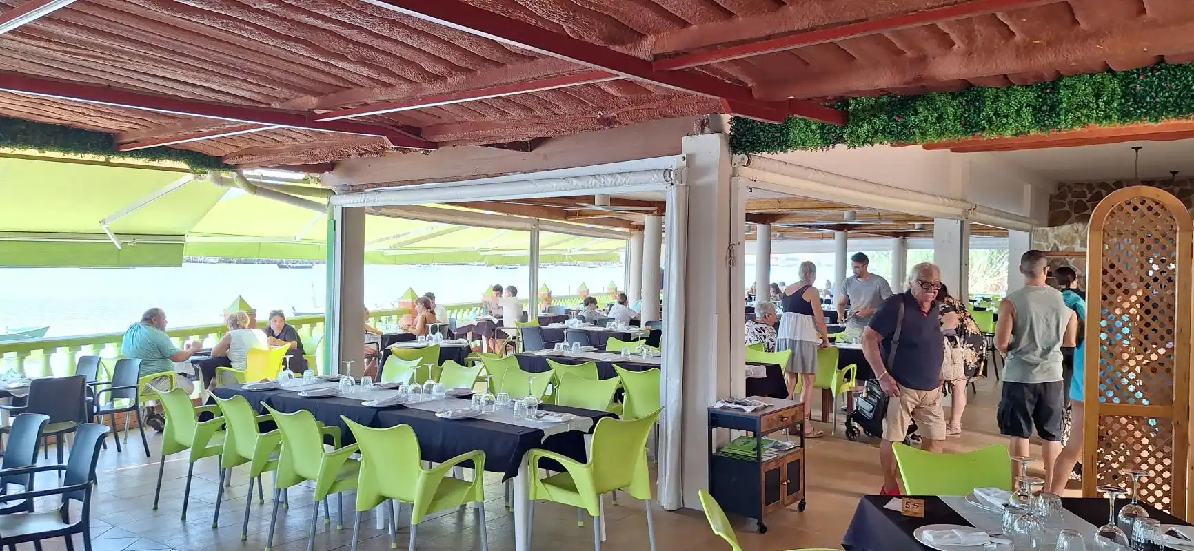 Commercial properties for sale in Cullera  with Air Conditioner, Heating and Terrace