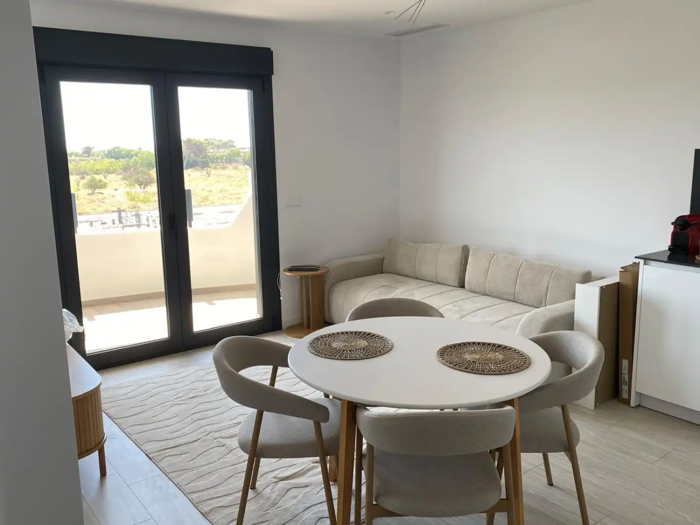 Sala de estar de Piso de alquiler en Sant Joan d'Alacant con Aire acondicionado, Terraza y Trastero