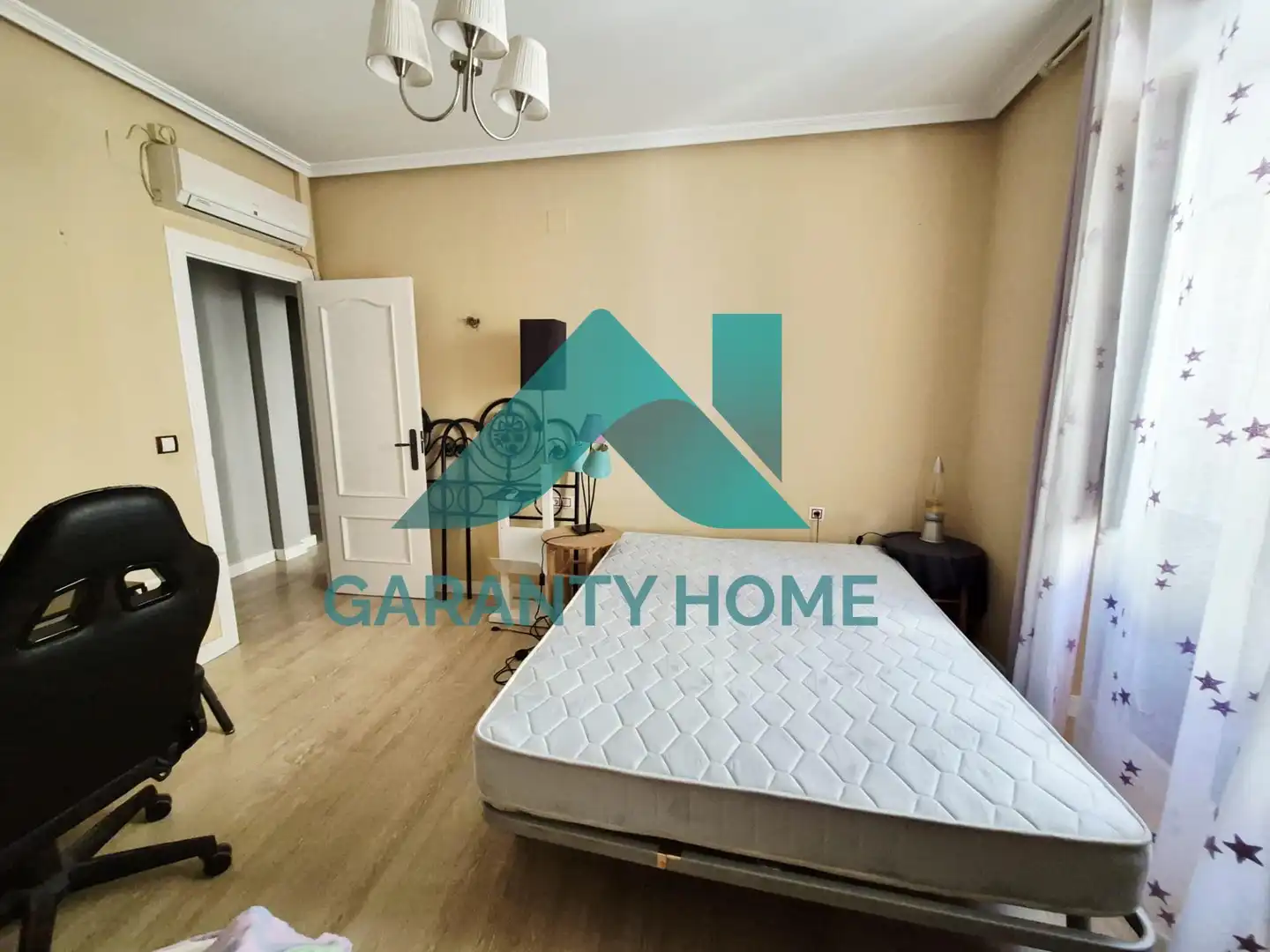 Bedroom of Flat for rent in Cáceres