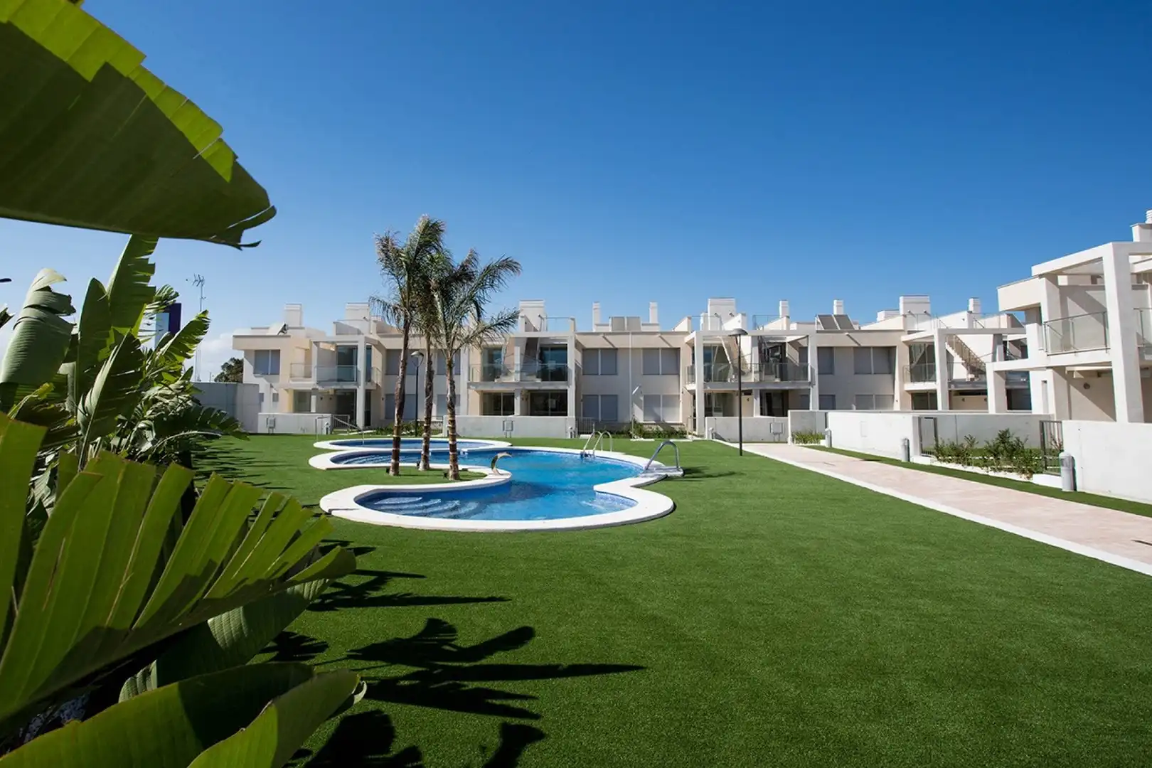 Vista exterior de Pis en venda en Cartagena amb Aire condicionat, Jardí privat i Terrassa