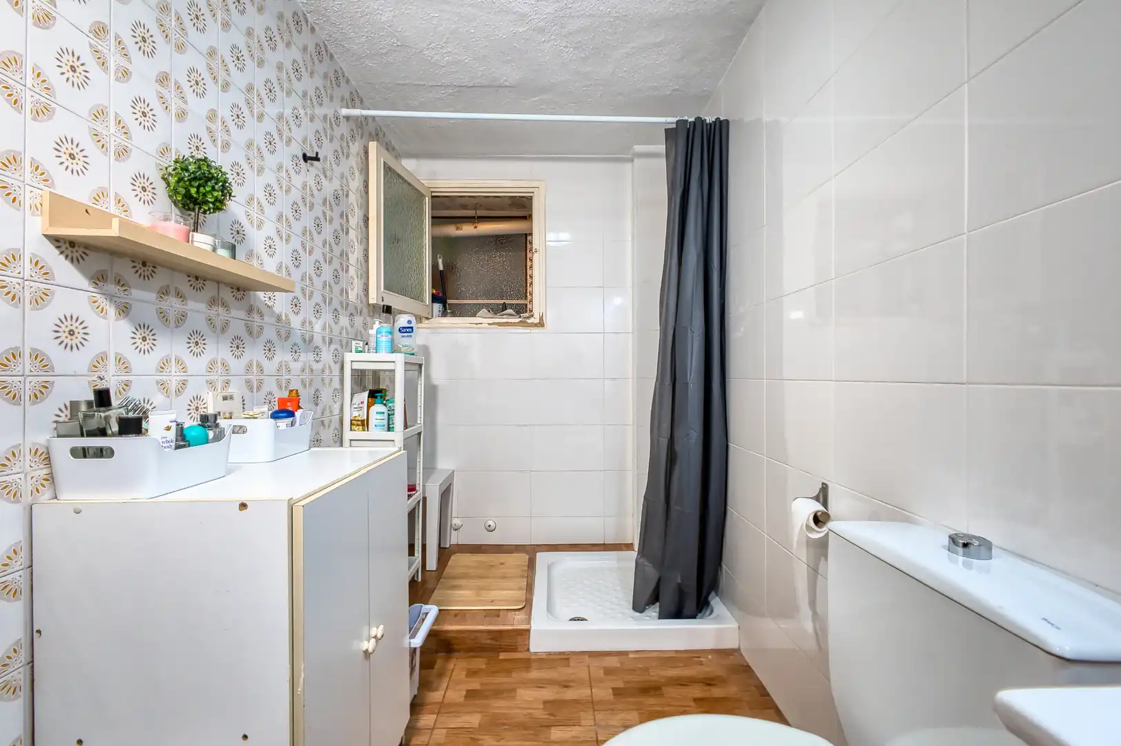 Badezimmer von Wohnung zum Verkauf in Mutxamel mit Parkett, Terrasse und Möbliert