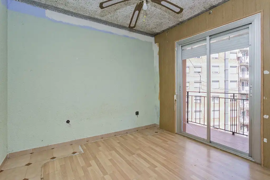 Piso en venta en C/ Basses, imagen 2