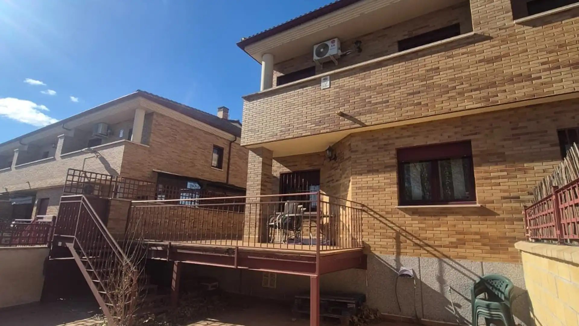 Exterior view of Houses for sale in Ávila Capital  with Heating, Terrace and Furnished