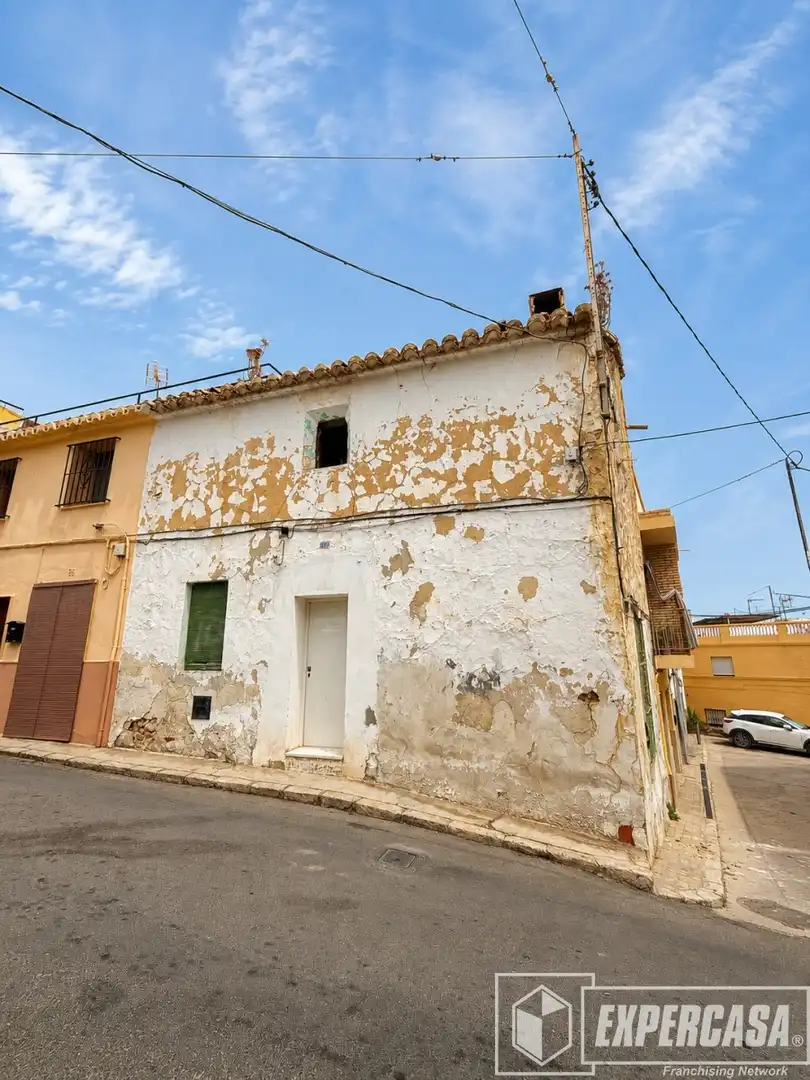Vista exterior de Finca rústica en venda en Llíria amb Terrassa