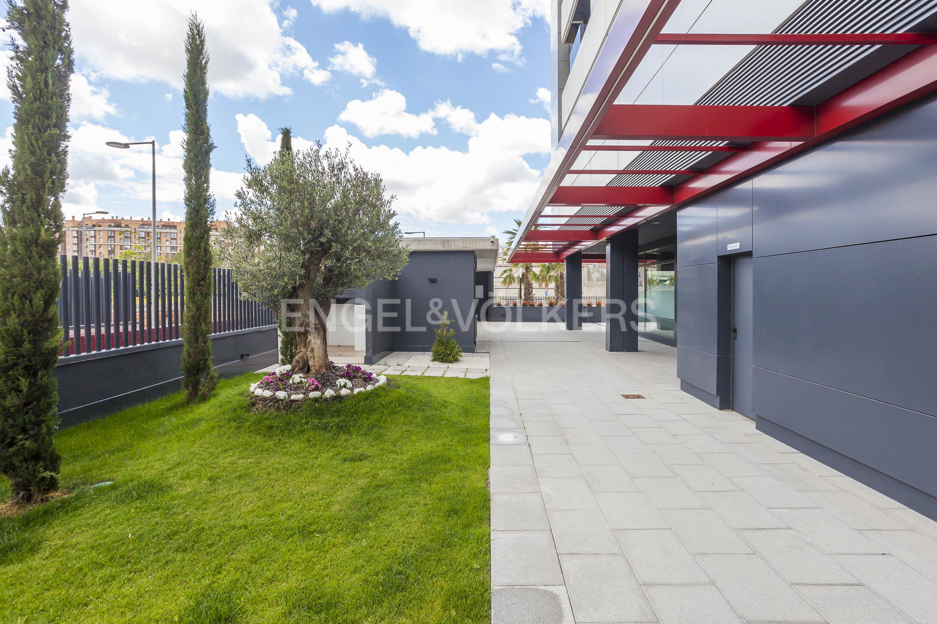 Vista exterior de Apartament de lloguer en  Madrid Capital amb Aire condicionat, Calefacció i Terrassa