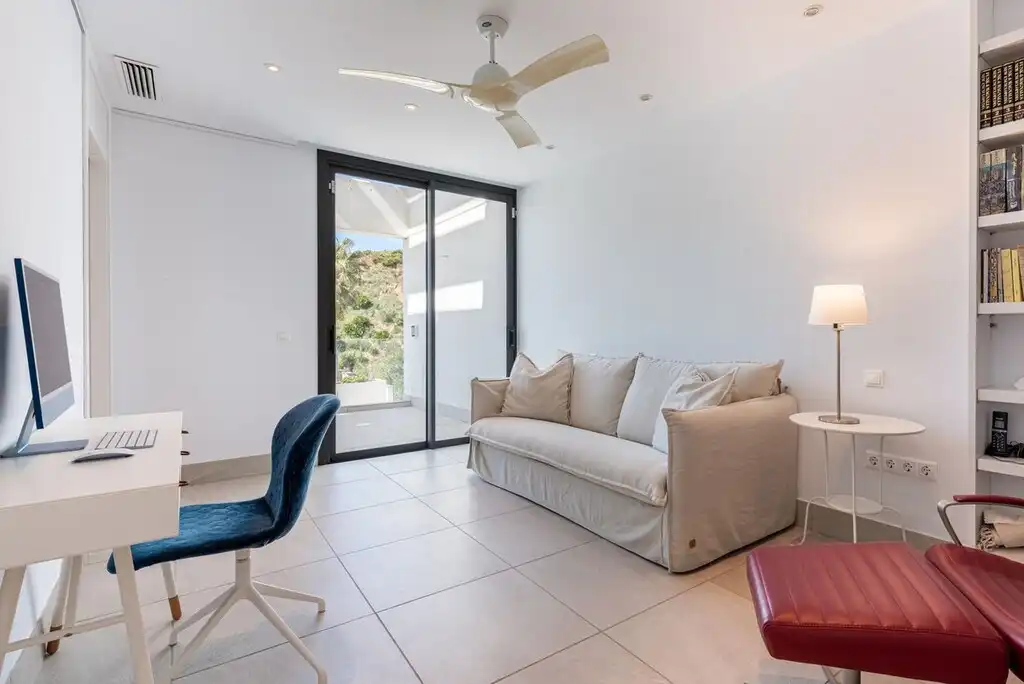 Detached house with pool for sale in Valtocado - La Alquería - La Atalaya, imagen 28