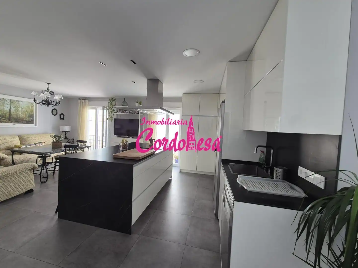 Appartamento con terrazza in vendita a Centro, imagen 2