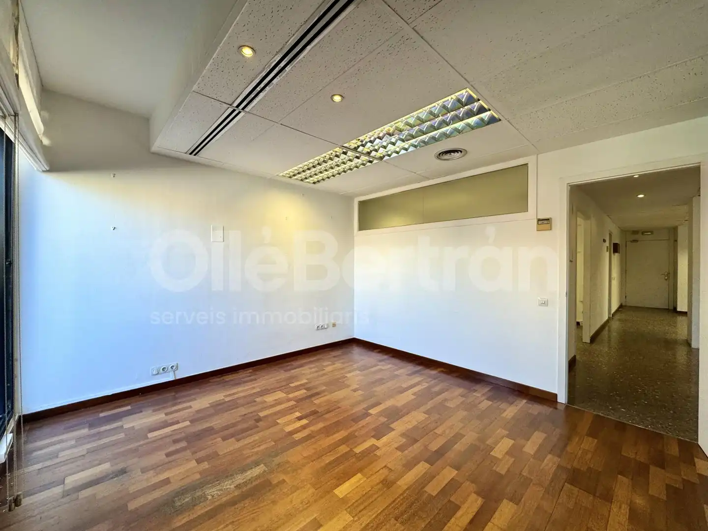 Bureau avec ascenseur à louer à de la Diputació, imagen 6