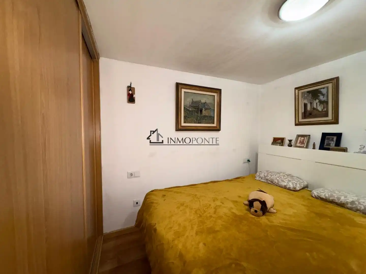 Dormitori de Casa adosada en venda en Marín amb Terrassa