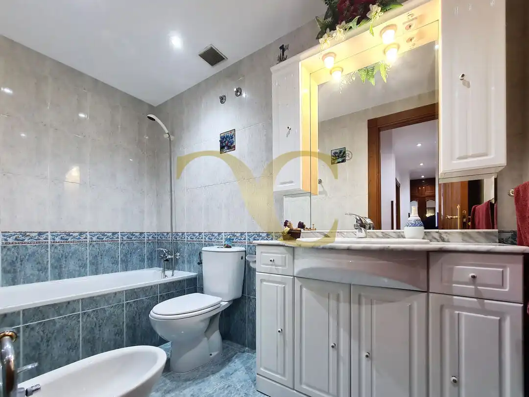 Bathroom of Flat for sale in Gijón   with Heating